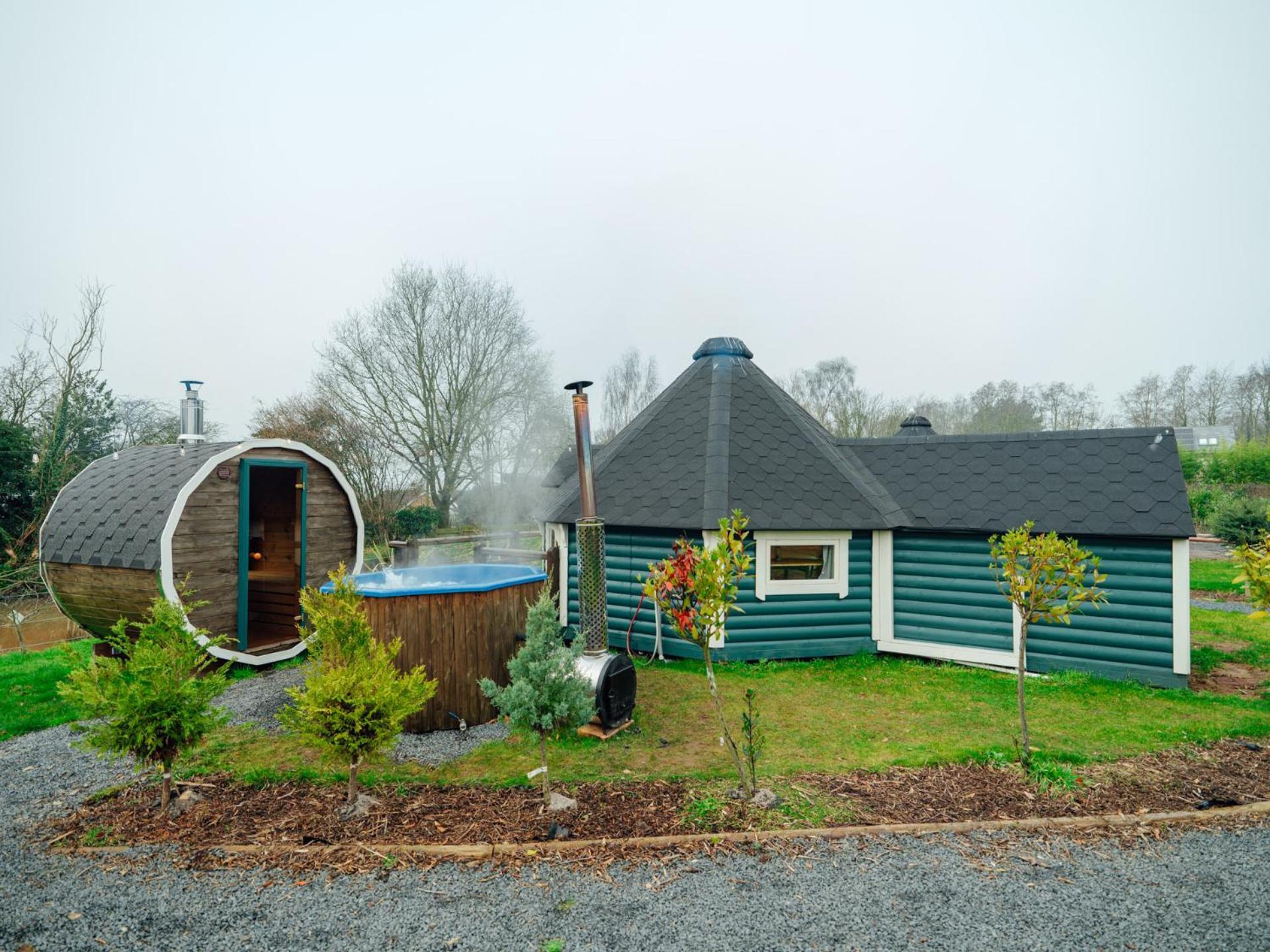 Sunset Retreats The Shire Villa Ombersley Exterior foto