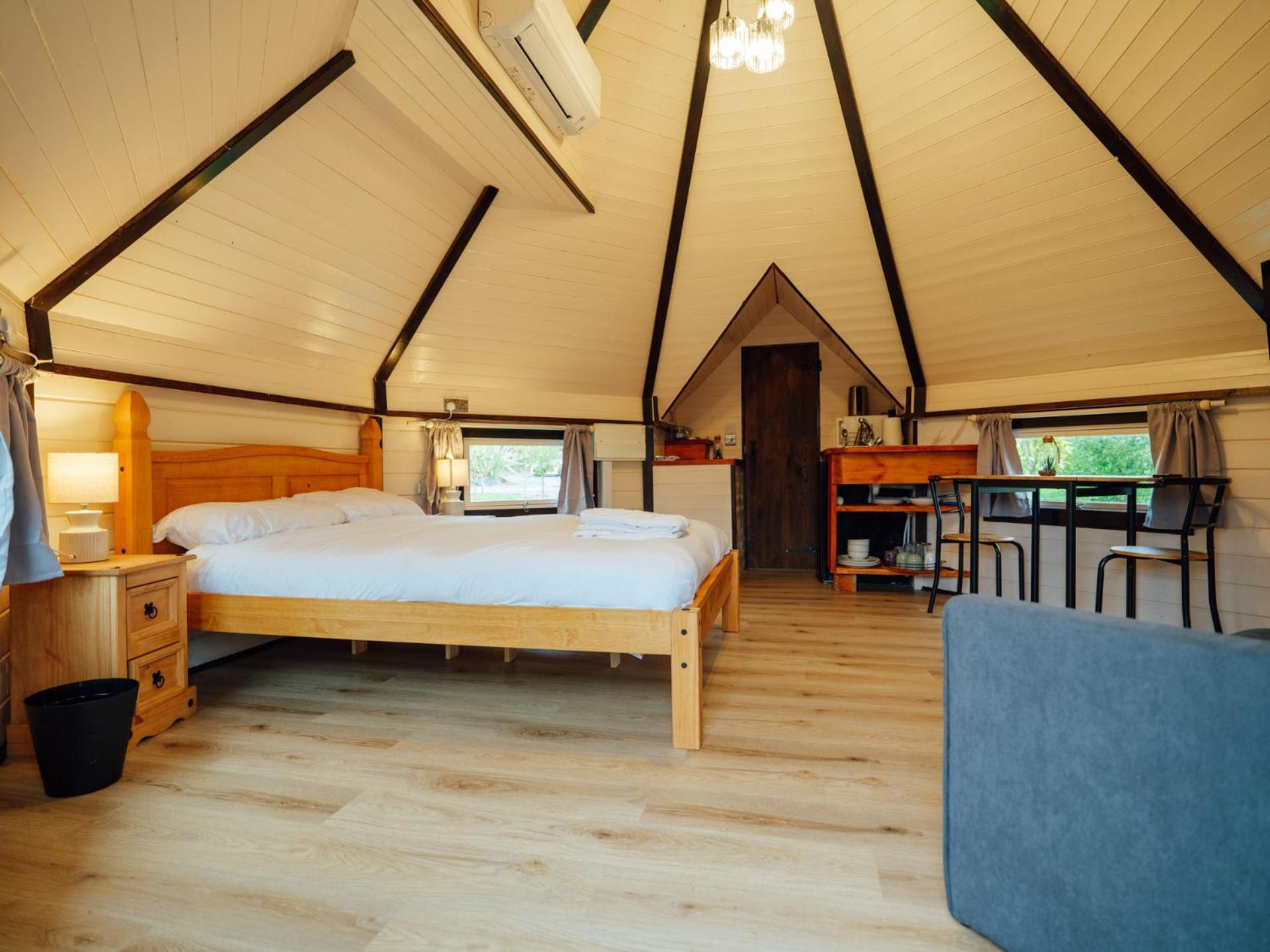 Sunset Retreats The Shire Villa Ombersley Exterior foto
